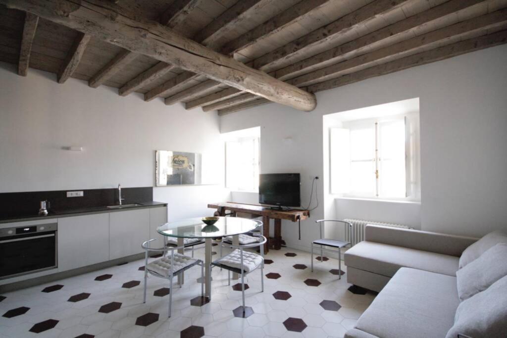 Charmant Maison In Centro Turin Bagian luar foto