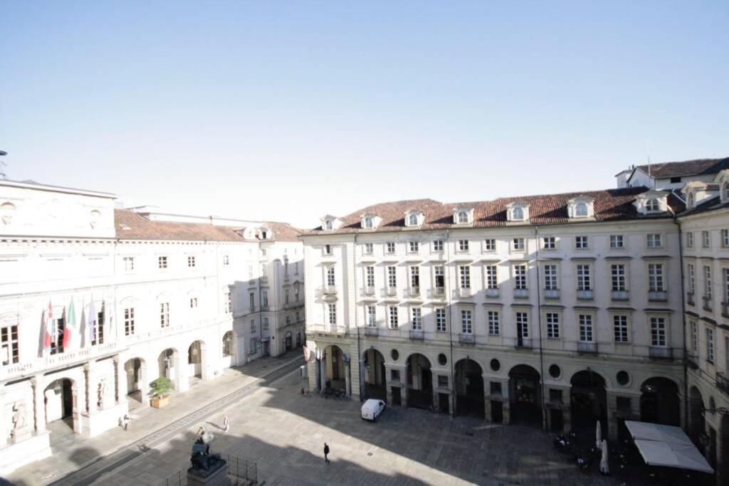 Charmant Maison In Centro Turin Bagian luar foto